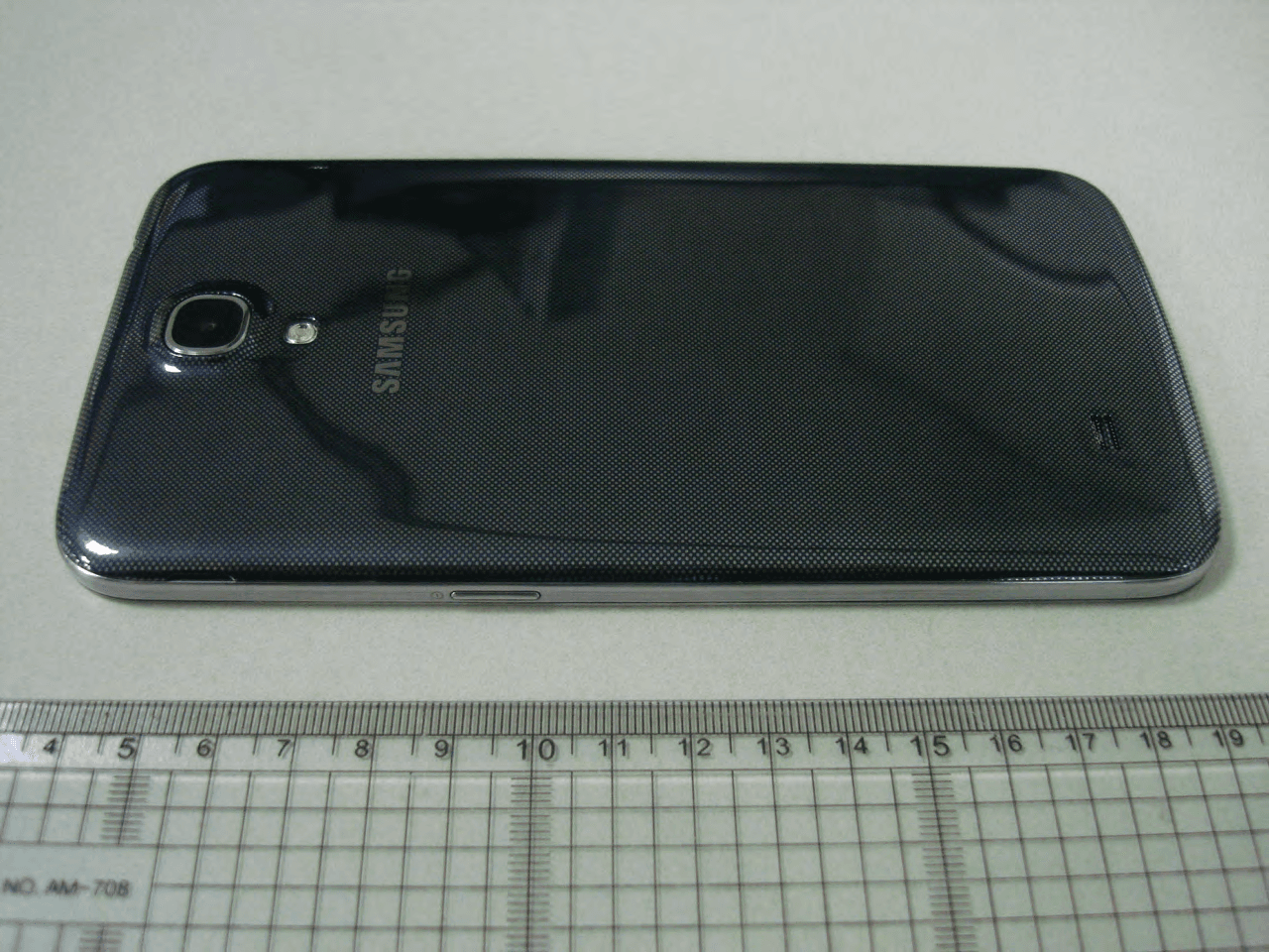 Multi-Band GSM/EDGE/WCDMA/LTE Phone with WLAN, Bluetooth and RFID - FCC ID A3LGTI9205 - Samsung Electronics Co Ltd (1)