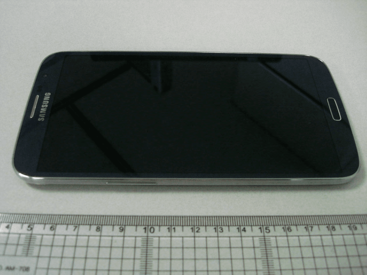 Multi-Band GSM/EDGE/WCDMA/LTE Phone with WLAN, Bluetooth and RFID - FCC ID A3LGTI9205 - Samsung Electronics Co Ltd (3)