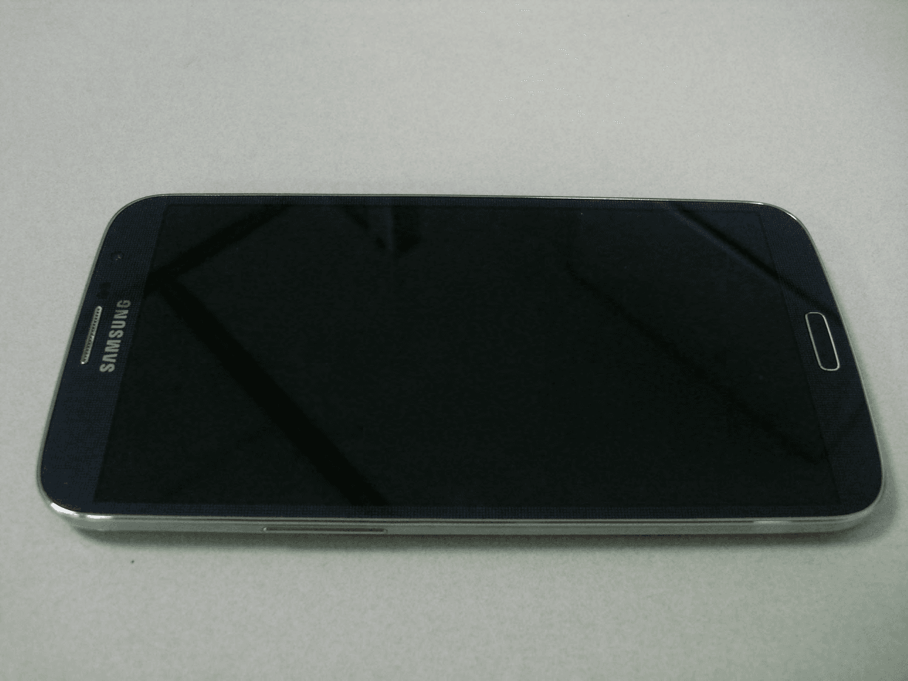 Multi-Band GSM/EDGE/WCDMA/LTE Phone with WLAN, Bluetooth and RFID - FCC ID A3LGTI9205 - Samsung Electronics Co Ltd (4)