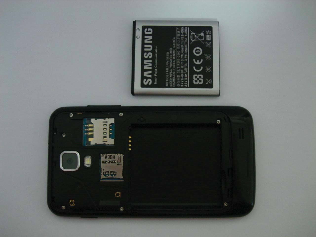 Cellular/PCS GSM/EDGE Phone with WLAN, RFID and Bluetooth - FCC ID A3LGTI9210 - Samsung Electronics Co Ltd (5)