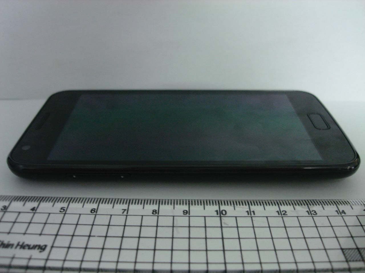 Cellular/PCS GSM/EDGE Phone with WLAN, RFID and Bluetooth - FCC ID A3LGTI9210 - Samsung Electronics Co Ltd (1)