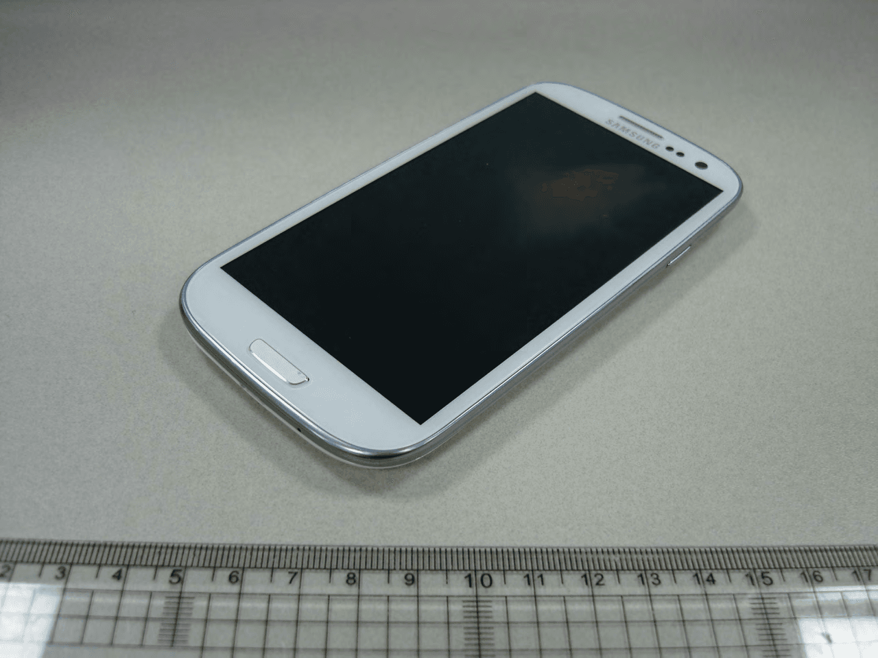 Cellular/PCS GSM/EDGE/WCDMA Phone with WLAN, Bluetooth and RFID - FCC ID A3LGTI9300I - Samsung Electronics Co Ltd (2)