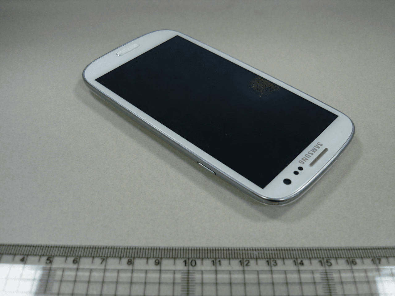 Cellular/PCS GSM/EDGE/WCDMA Phone with WLAN, Bluetooth and RFID - FCC ID A3LGTI9300I - Samsung Electronics Co Ltd (4)