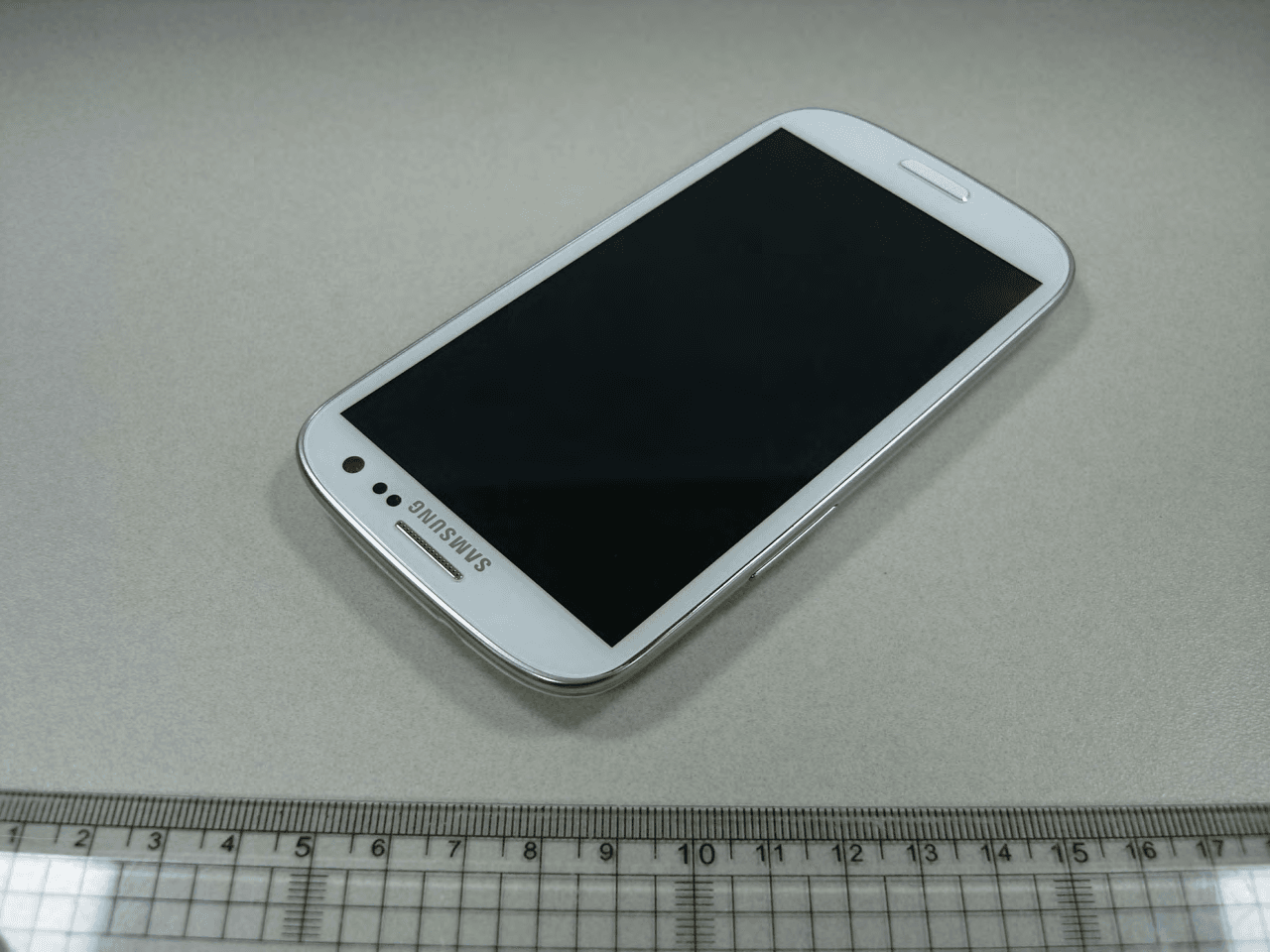 Cellular/PCS GSM/EDGE/UMTS Phone with WLAN and Bluetooth - FCC ID A3LGTI9300IN - Samsung Electronics Co Ltd (1)