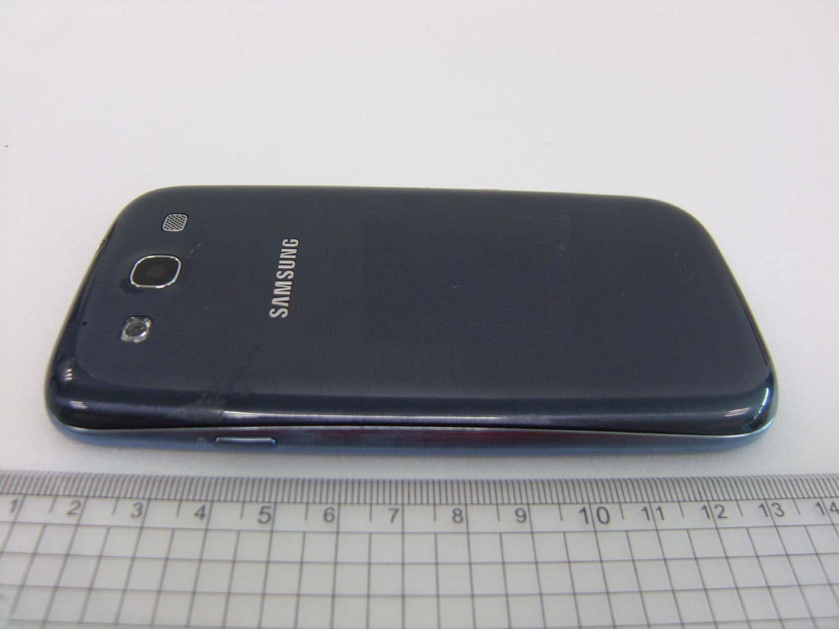 Cellular/ PCS GSM/ EDGE/ WCDMA Phone with WLAN, Bluetooth and RFID - FCC ID A3LGTI9300T - Samsung Electronics Co Ltd (3)