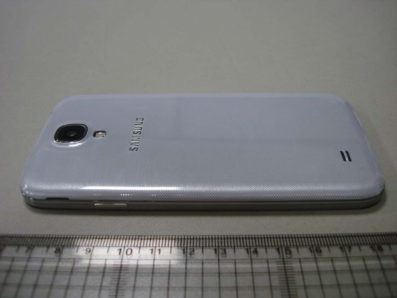 Cellular/PCS GSM/EDGE/WCDMA Phone with WLAN, Bluetooth and RFID - FCC ID A3LGTI9500 - Samsung Electronics Co Ltd (2)