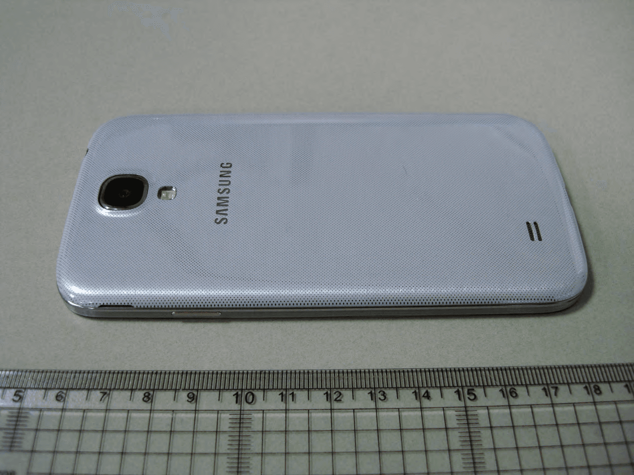 Cellular/PCS GSM/WCDMA/EDGE Phone with WLAN, Bluetooth and RFID - FCC ID A3LGTI9502 - Samsung Electronics Co Ltd