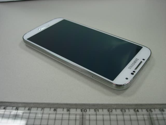Multi-Band GSM/EDGE/LTE/WCDMA Phone with WLAN, Bluetooth and RFID - FCC ID A3LGTI9507 - Samsung Electronics Co Ltd (3)