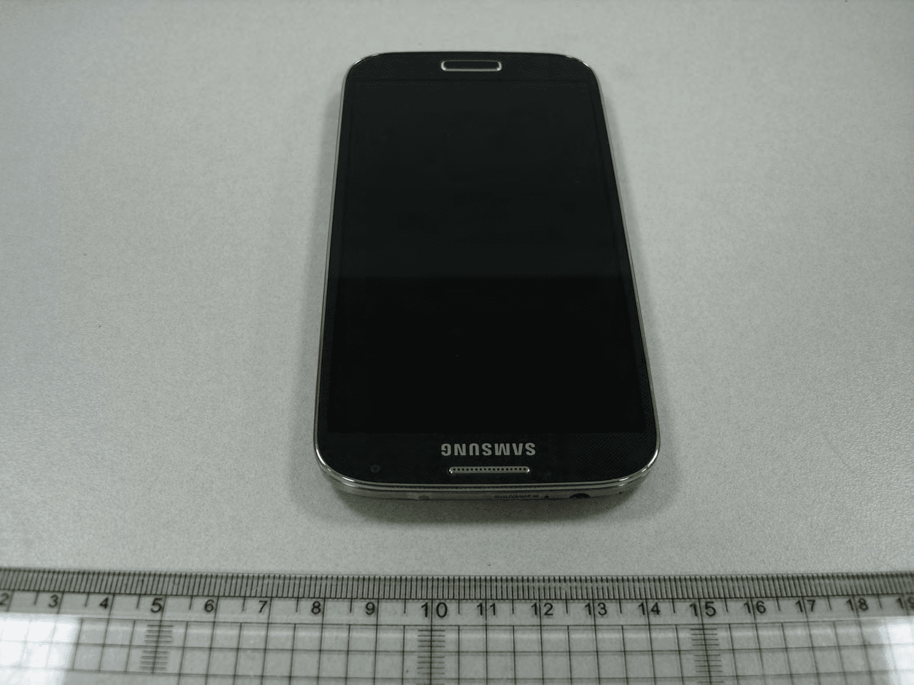 Multi-band GSM/EDGE/WCDMA/LTE Phone with WLAN, Bluetooth, RFID and ANT+ - FCC ID A3LGTI9515 - Samsung Electronics Co Ltd (4)