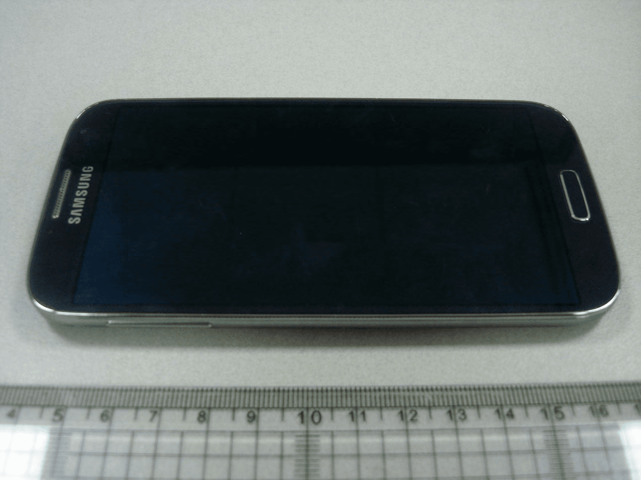 Multi band GSM/EDGE/UMTS/LTE Phone with WLAN, Bluetooth, RFID, and ANT+ - FCC ID A3LGTI9515L - Samsung Electronics Co Ltd (3)