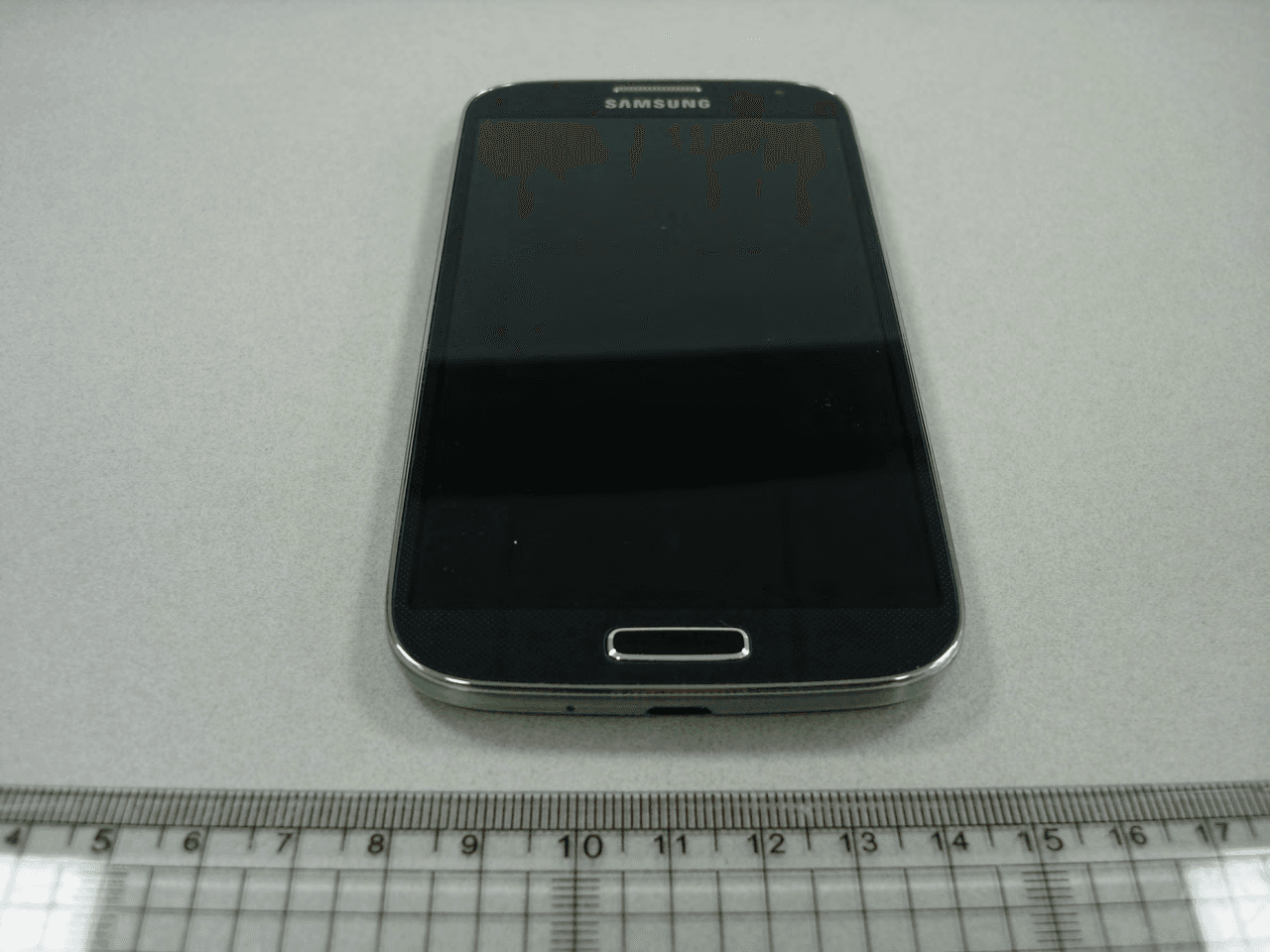 Multi band GSM/EDGE/UMTS/LTE Phone with WLAN, Bluetooth, RFID, and ANT+ - FCC ID A3LGTI9515L - Samsung Electronics Co Ltd (5)