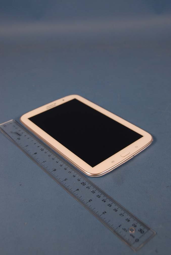 Portable Tablet PC with Cellular/ PCS GSM/ EDGE/ WCDMA, WLAN and Bluetooth - FCC ID A3LGTN5100 - Samsung Electronics Co Ltd (2)