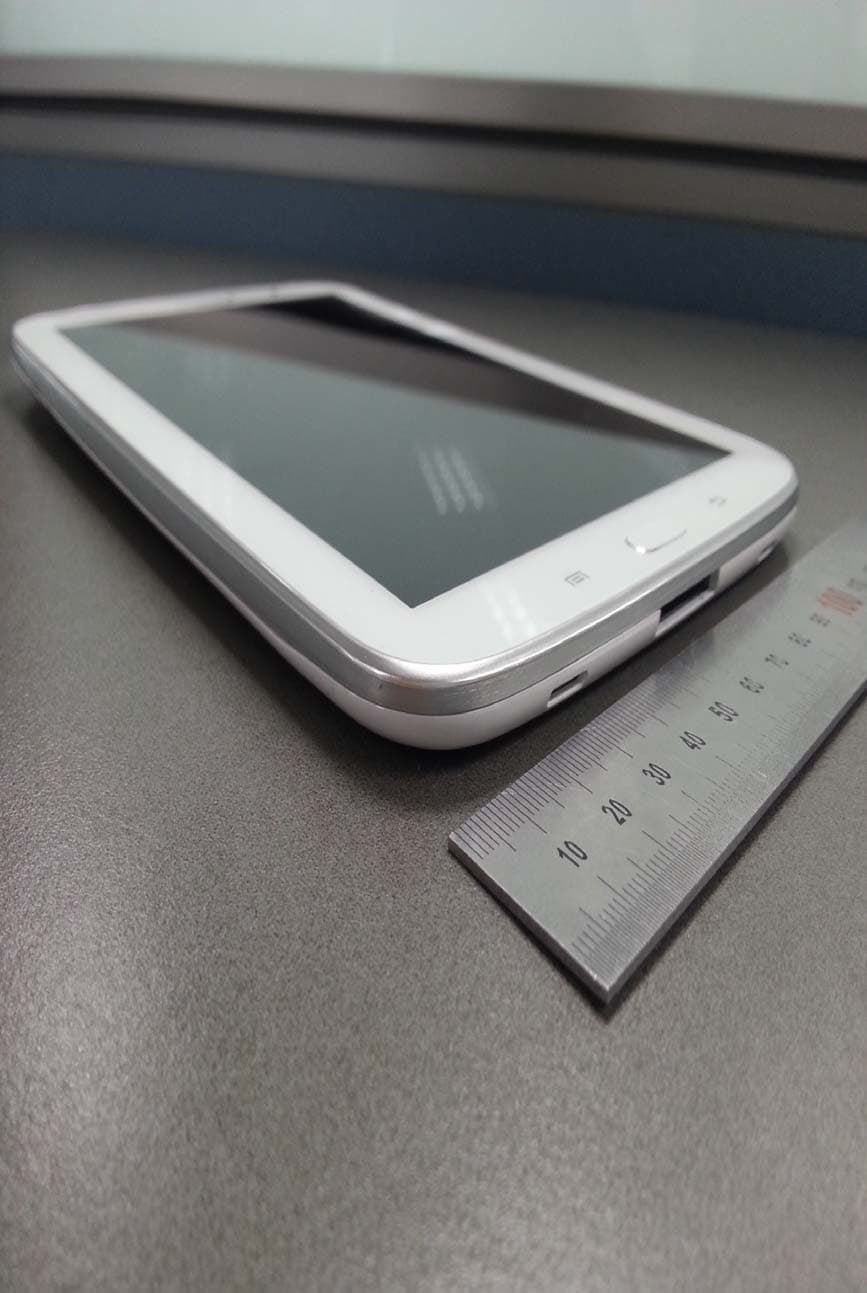 Portable Tablet Computer with WLAN and Bluetooth - FCC ID A3LGTN5110 - Samsung Electronics Co Ltd (3)