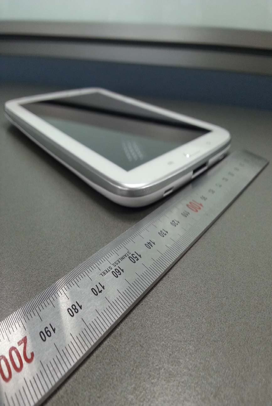 Portable Tablet Computer with WLAN and Bluetooth - FCC ID A3LGTN5110 - Samsung Electronics Co Ltd (1)