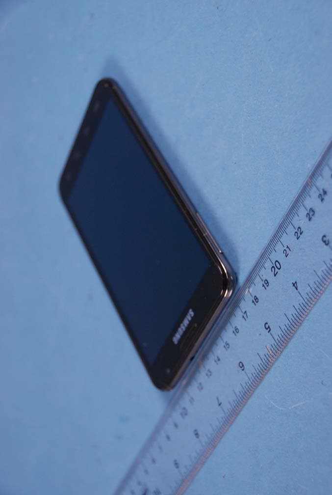 Cellular/PCS GSM/EDGE Phone with WLAN and Bluetooth - FCC ID A3LGTN7005 - Samsung Electronics Co Ltd (2)
