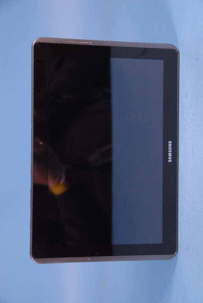 Tablet PC with Cellular/PCS WCDMA/GSM/EDGE, WLAN and Bluetooth - FCC ID A3LGTN8000 - Samsung Electronics Co Ltd (2)
