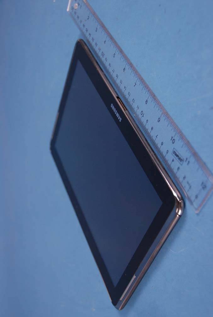 Portable Tablet PC with Cellular/PCS GSM/EDGE/WCDMA, WLAN and Bluetooth - FCC ID A3LGTN8000A - Samsung Electronics Co Ltd (2)
