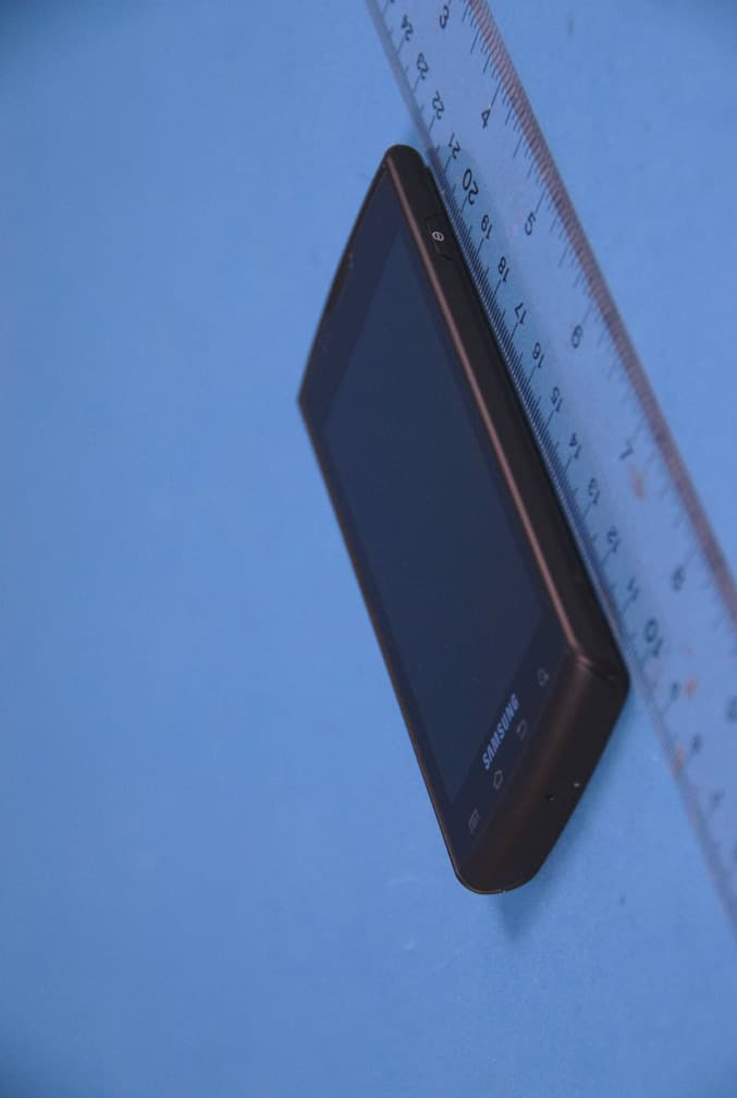 Mini-Tablet with WLAN and Bluetooth - FCC ID A3LGTP1010 - Samsung Electronics Co Ltd (2)