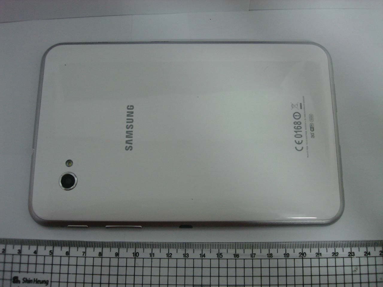Tablet with 802.11abgn, BT3.0 - FCC ID A3LGTP6200 - Samsung Electronics Co Ltd (2)