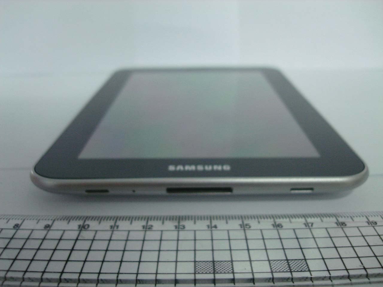 Tablet with 802.11abgn, BT3.0 - FCC ID A3LGTP6200 - Samsung Electronics Co Ltd (4)