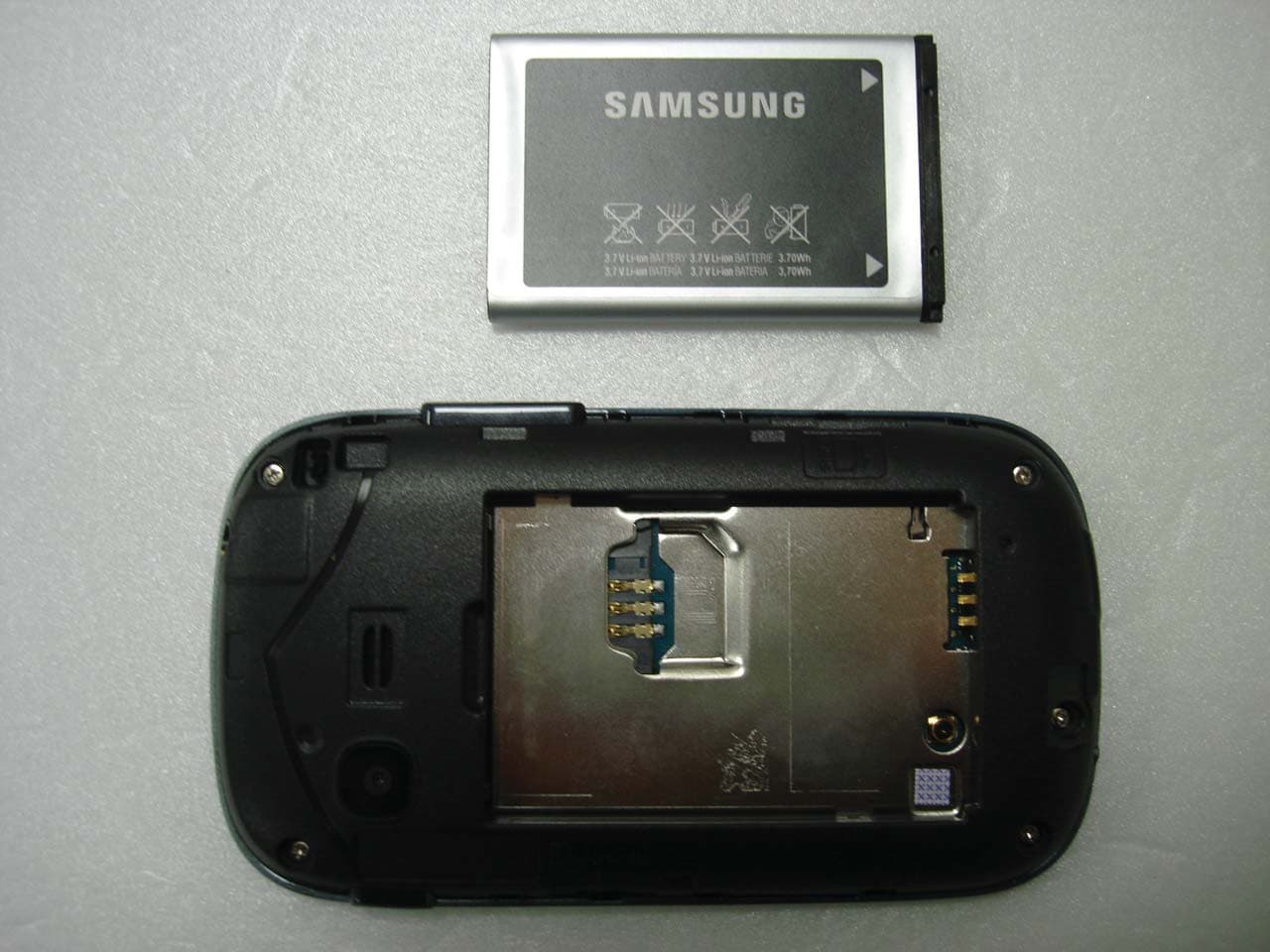 Cellular/ PCS GSM Phone with WLAN and Bluetooth - FCC ID A3LGTS3802W - Samsung Electronics Co Ltd (1)
