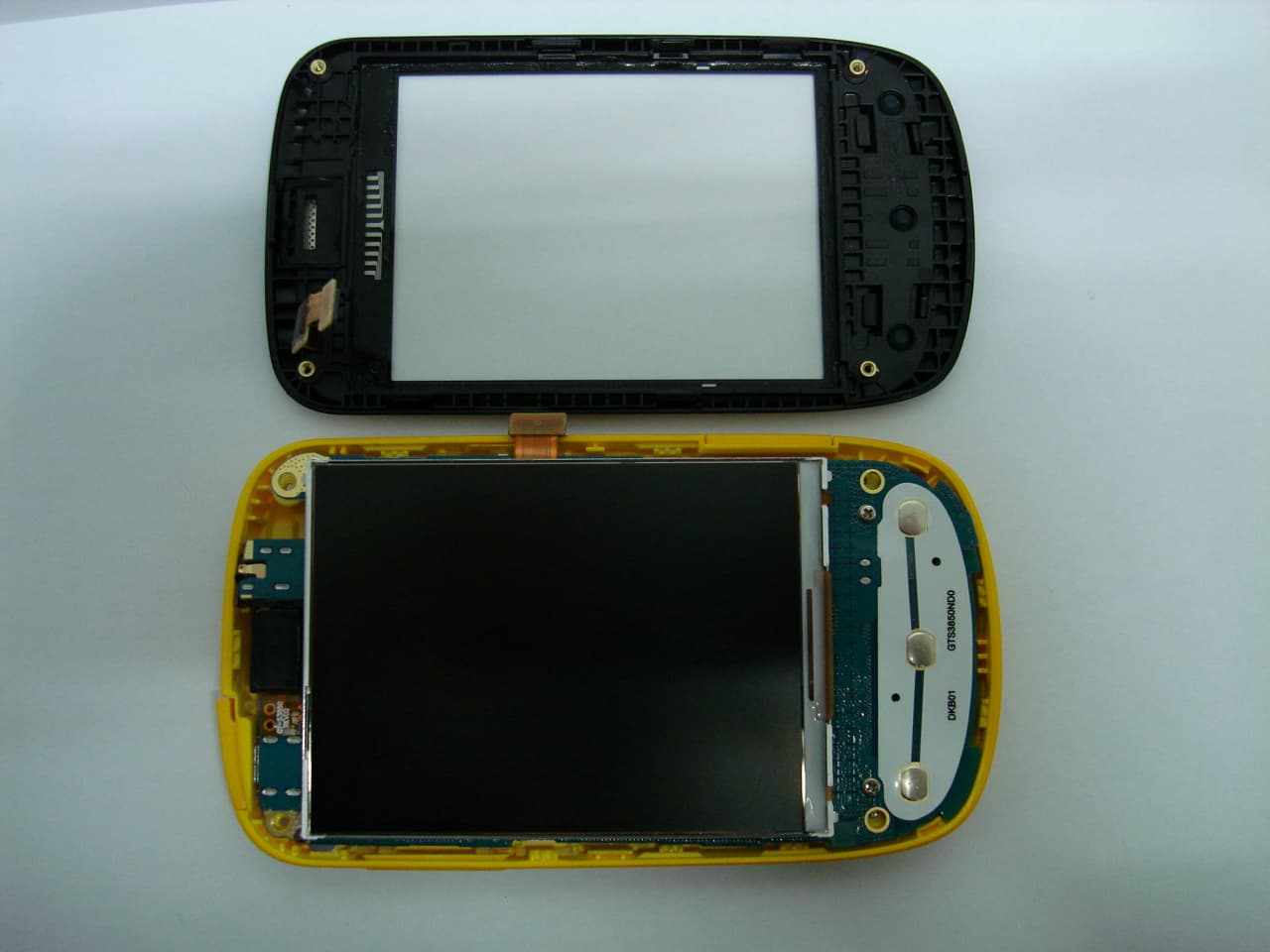 Cellular/PCS GSM Phone with WLAN and Bluetooth - FCC ID A3LGTS3850 - Samsung Electronics Co Ltd (5)