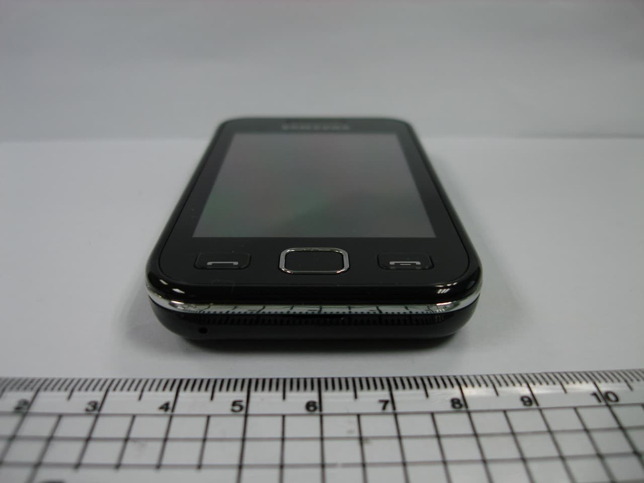 Cellular/PCS GSM/EDGE Phone with WLAN and Bluetooth - FCC ID A3LGTS5250 - Samsung Electronics Co Ltd (4)