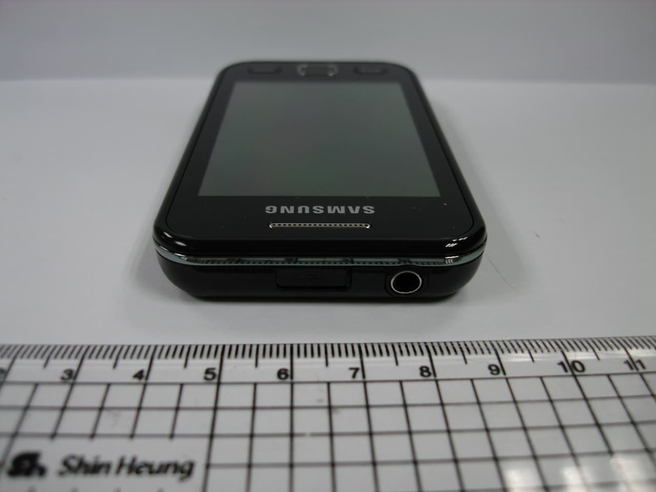 PCS GSM/EDGE Phone with Bluetooth - FCC ID A3LGTS5520 - Samsung Electronics Co Ltd (4)
