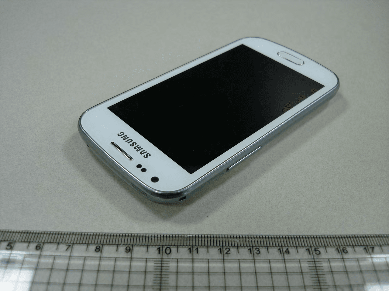 Mobile phone - FCC ID A3LGTS7580L - Samsung Electronics Co Ltd (3)