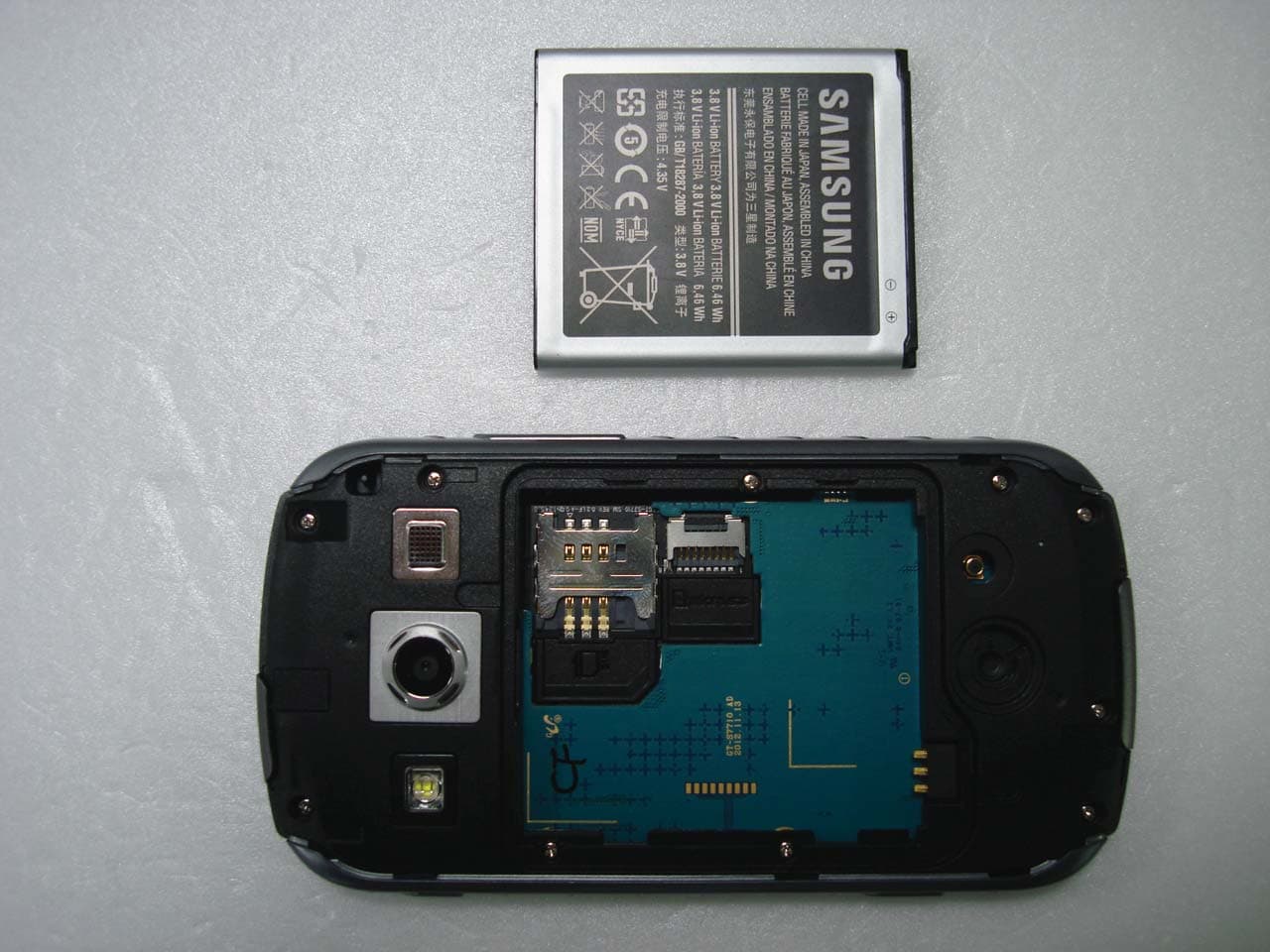 Cellular/ PCS GSM/ EDGE Phone with WLAN and Bluetooth - FCC ID A3LGTS7710 - Samsung Electronics Co Ltd (3)