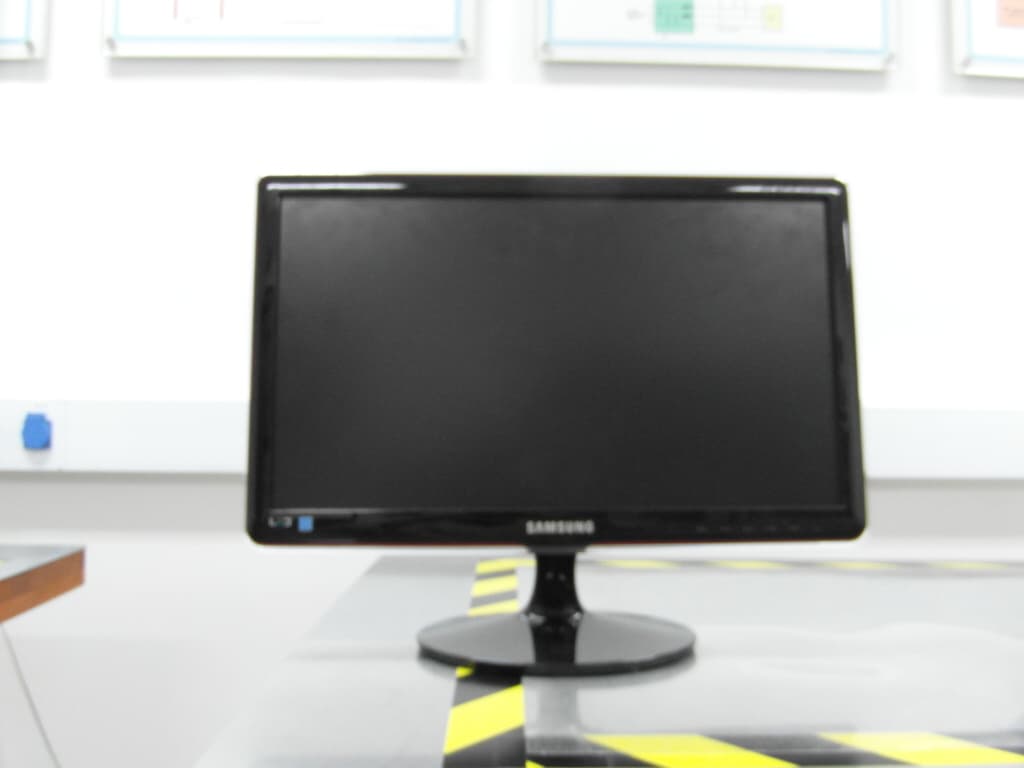 LCD monitor - FCC ID A3LLS20B370 - Samsung Electronics Co Ltd (3)