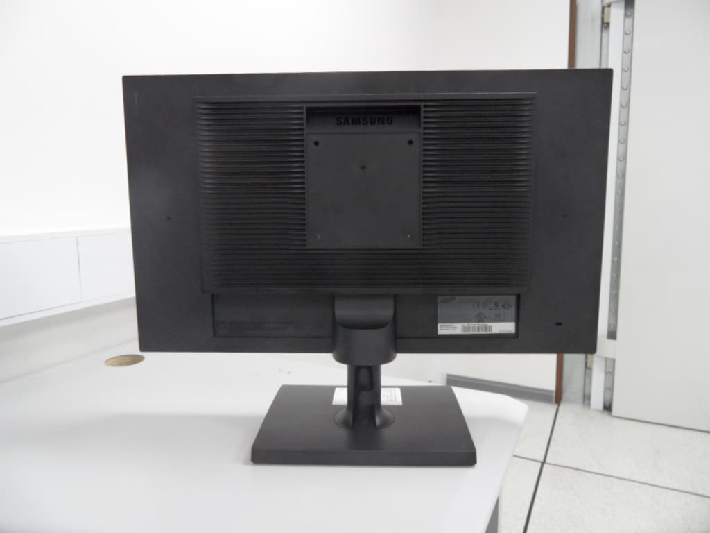 LCD Monitor - FCC ID A3LLS23C20 - Samsung Electronics Co Ltd (1)