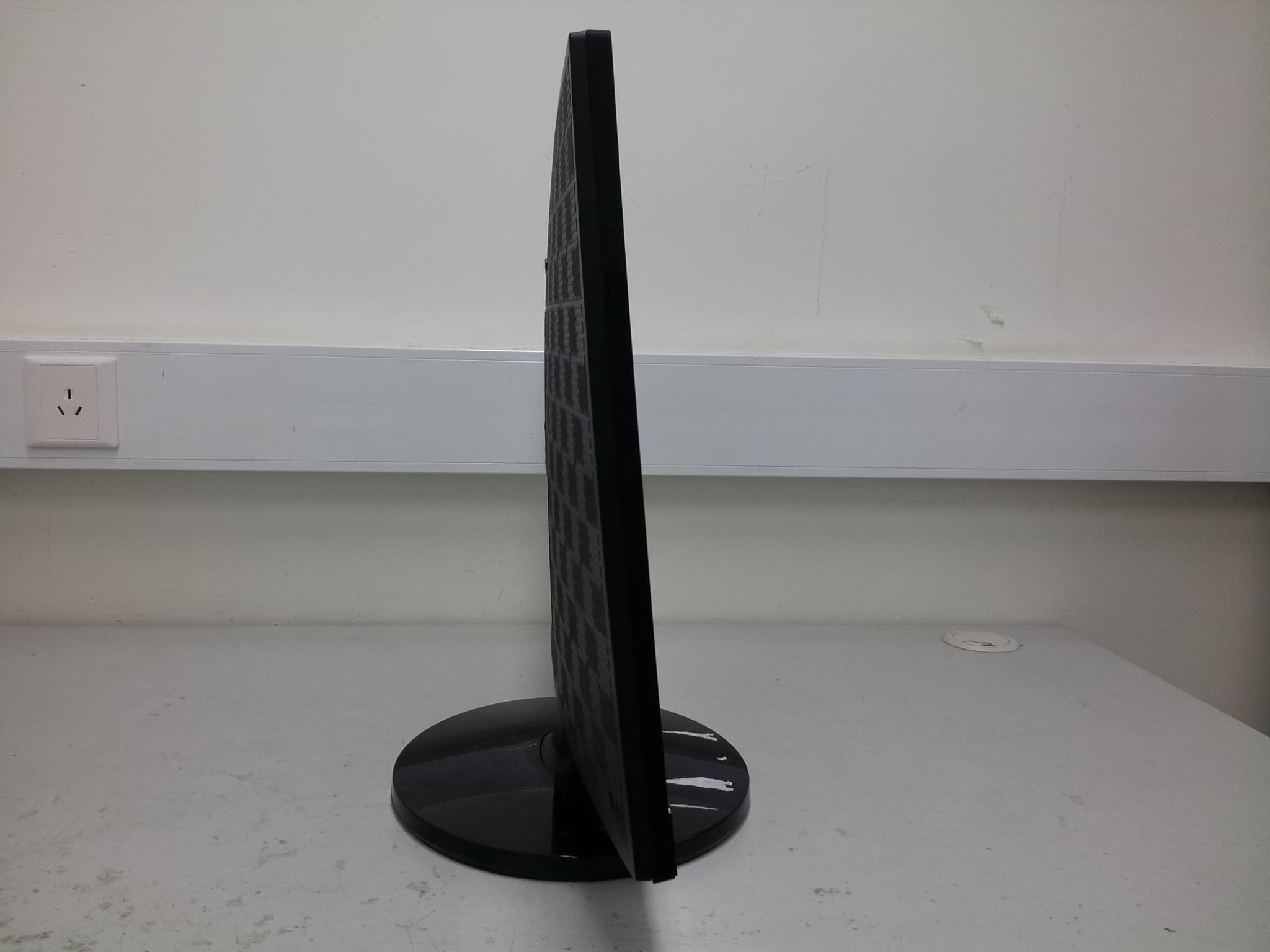LCD monitor - FCC ID A3LLS24C230 - Samsung Electronics Co Ltd (1)