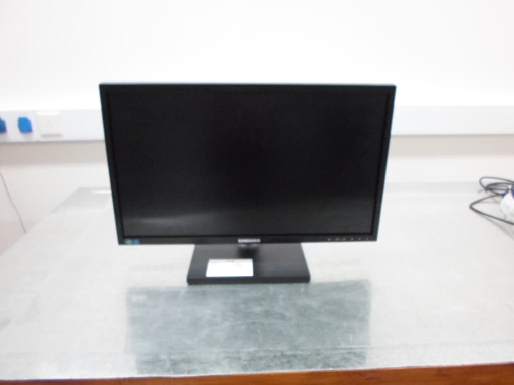 LCD monitor - FCC ID A3LLS24C65 - Samsung Electronics Co Ltd (1)