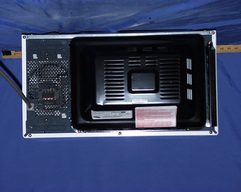 950W MICROWAE OVEN - FCC ID A3LMC769 - Samsung Electronics Co Ltd (4)