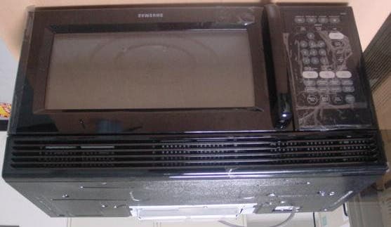 Microwave Oven - FCC ID A3LMO4150 - Samsung Electronics Co Ltd (2)