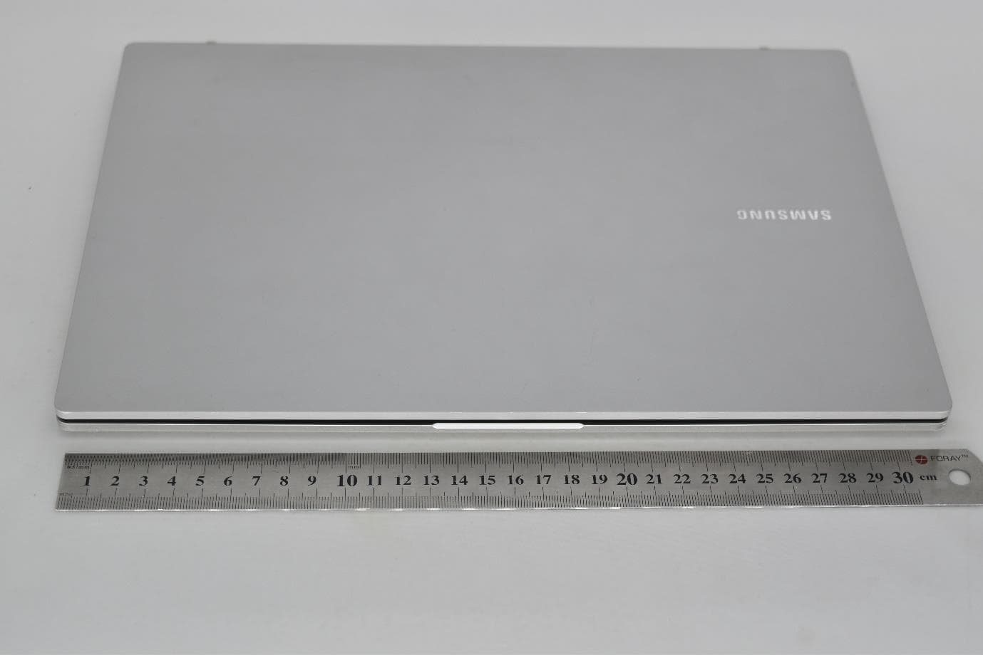 WCDMA/LTE/5G NR Laptop + BT/BLE, DTS/UNII a/b/g/n/ac/ax - FCC ID A3LNP545XLA - Samsung Electronics Co Ltd (2)