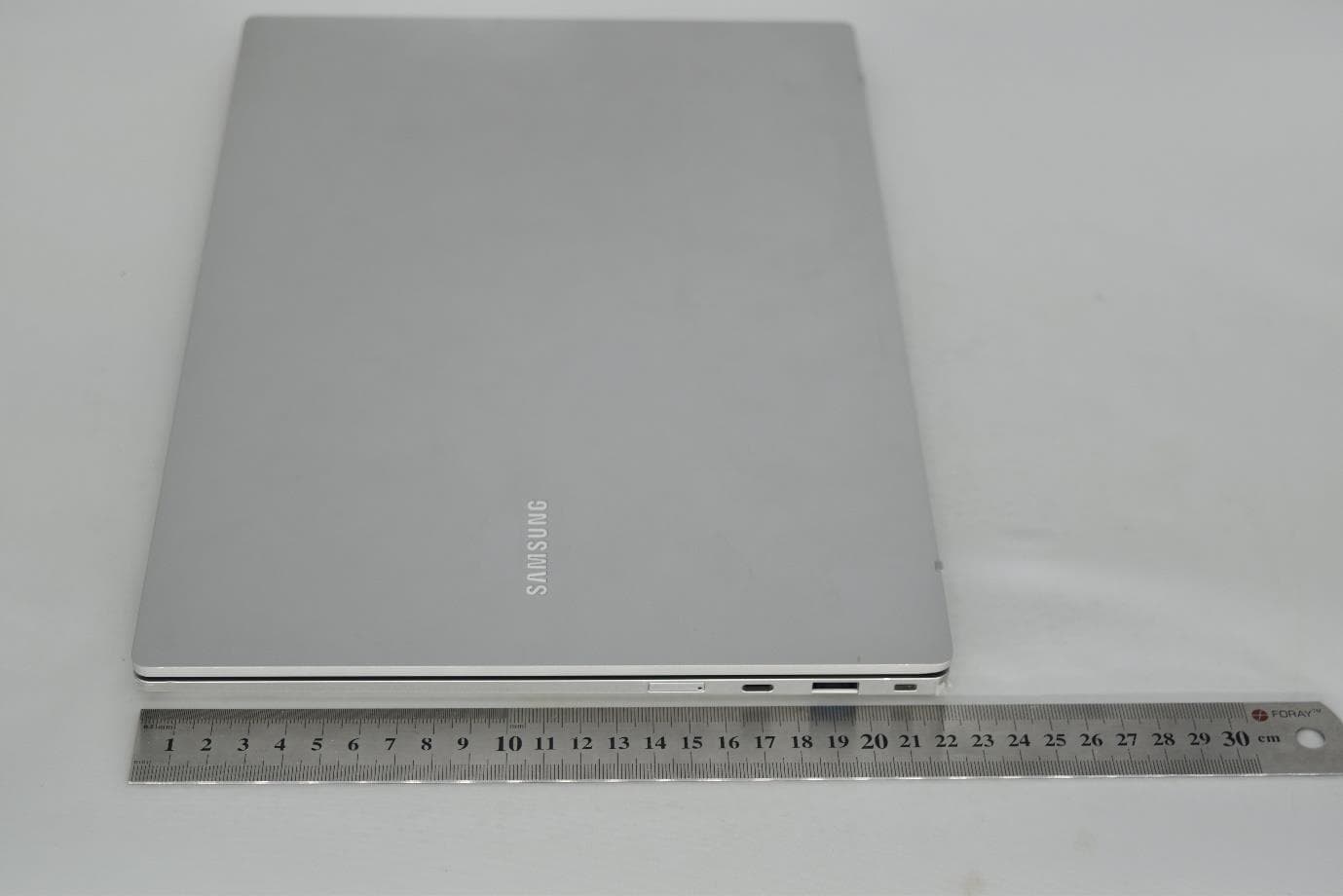 WCDMA/LTE/5G NR Laptop + BT/BLE, DTS/UNII a/b/g/n/ac/ax - FCC ID A3LNP545XLA1 - Samsung Electronics Co Ltd (3)