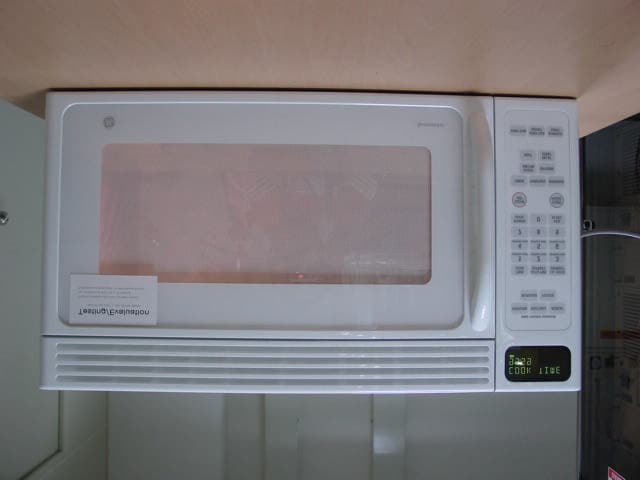 Microwave Oven - FCC ID A3LOTR10STS - Samsung Electronics Co Ltd (2)