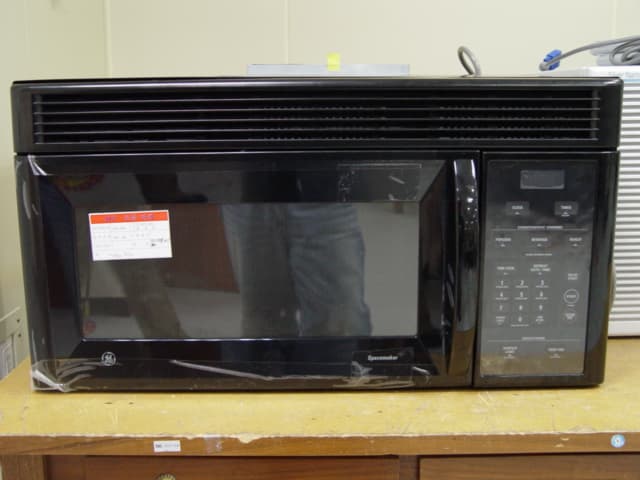 Microwave Oven - FCC ID A3LOTR6MSTN - Samsung Electronics Co Ltd (1)