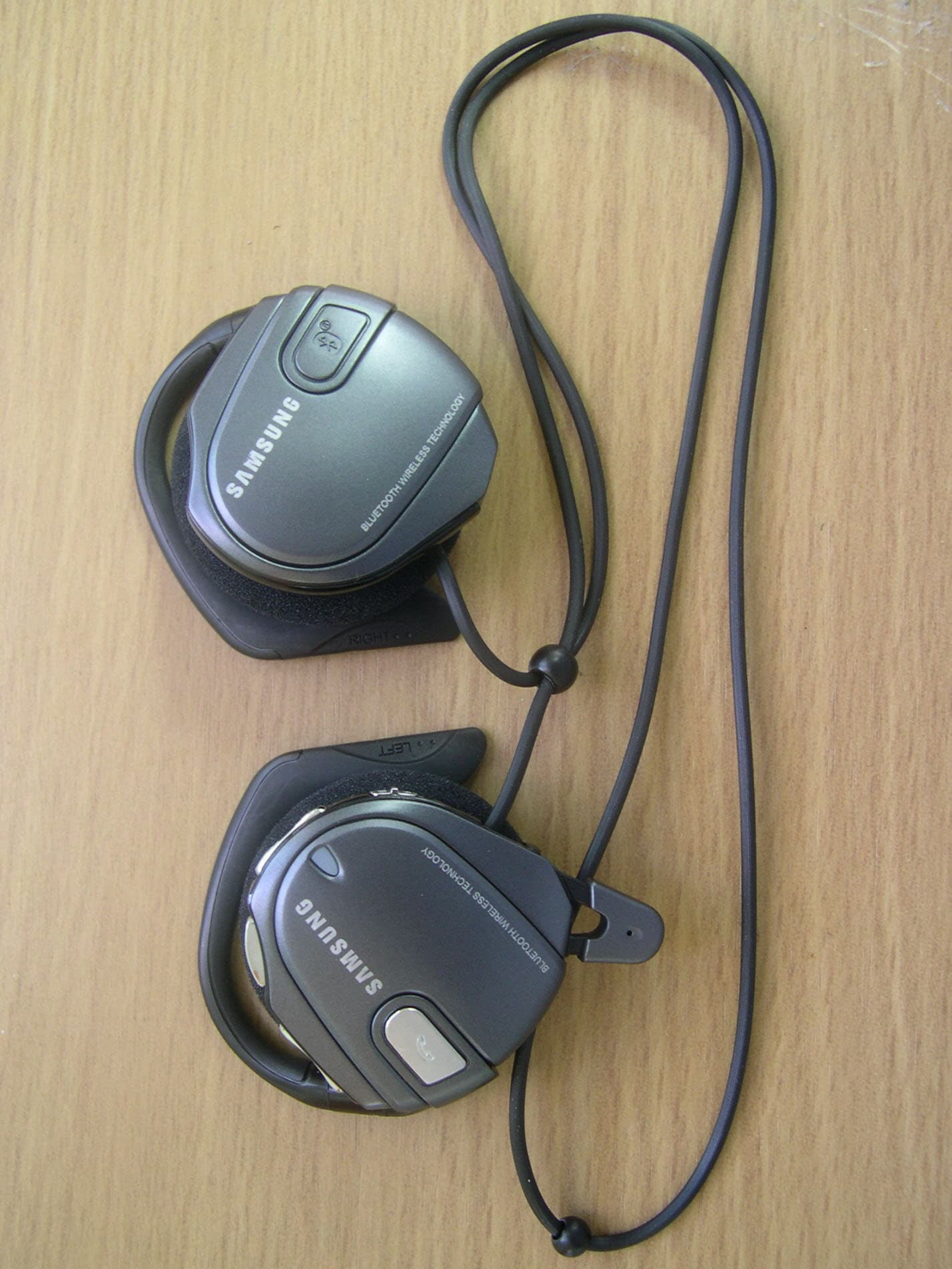 SAMSUNG BLUETOOTH HEADSET - FCC ID A3LSBH100J - Samsung Electronics Co Ltd (1)