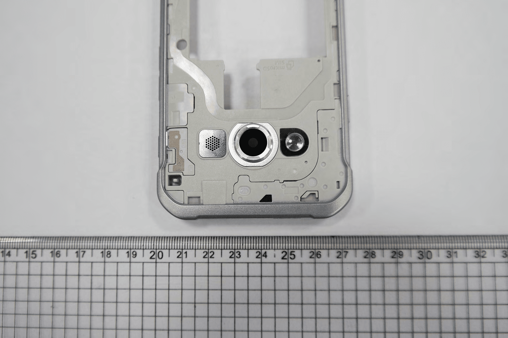 Mobile phone - FCC ID A3LSC01H - Samsung Electronics Co Ltd (4)