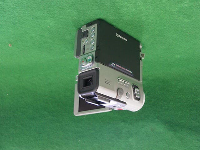 Digital Camcorder - FCC ID A3LSCD590 - Samsung Electronics Co Ltd (2)