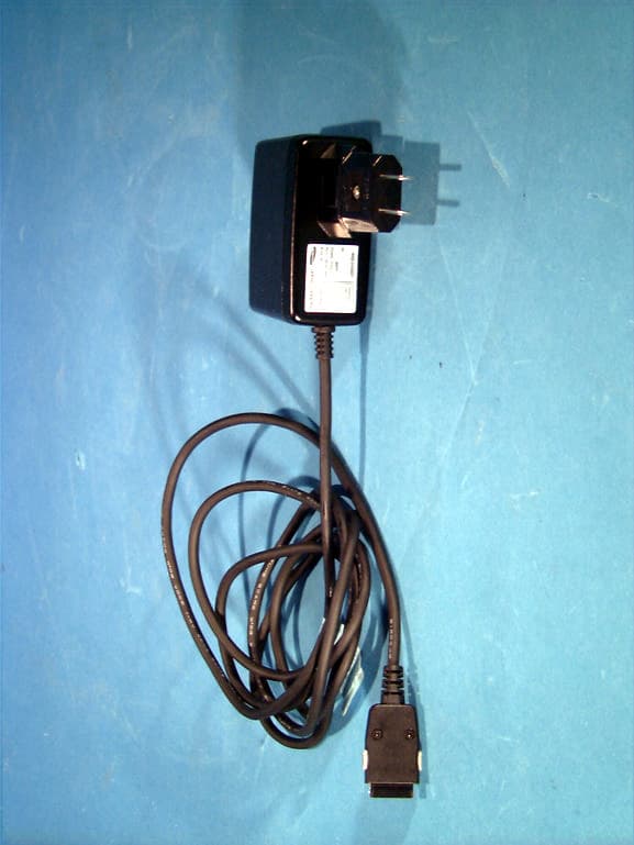 Dual Mode Cellular Phone (AMPS/CDMA) - FCC ID A3LSCH411 - Samsung Electronics Co Ltd (1)