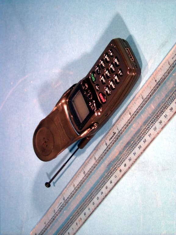 Dual Mode Portable Cellular Phone (AMPS/CDMA) - FCC ID A3LSCH510 - Samsung Electronics Co Ltd (3)