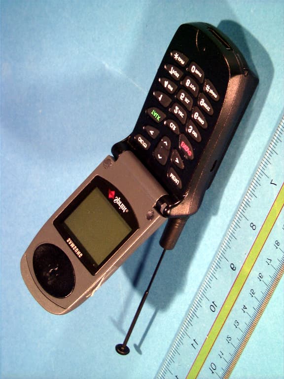 Dual-Band Analog/PCS Phone (AMPS/CDMA) - FCC ID A3LSCH8500 - Samsung Electronics Co Ltd (2)
