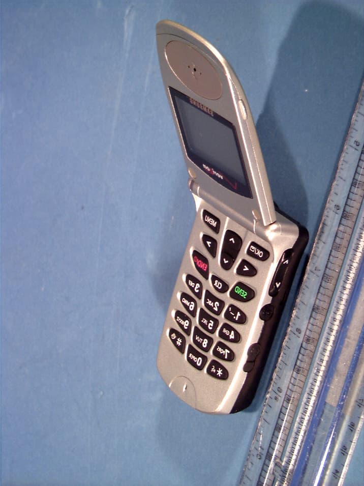 Dual Mode Cellular Phone (AMPS/CDMA) - FCC ID A3LSCH855 - Samsung Electronics Co Ltd (2)
