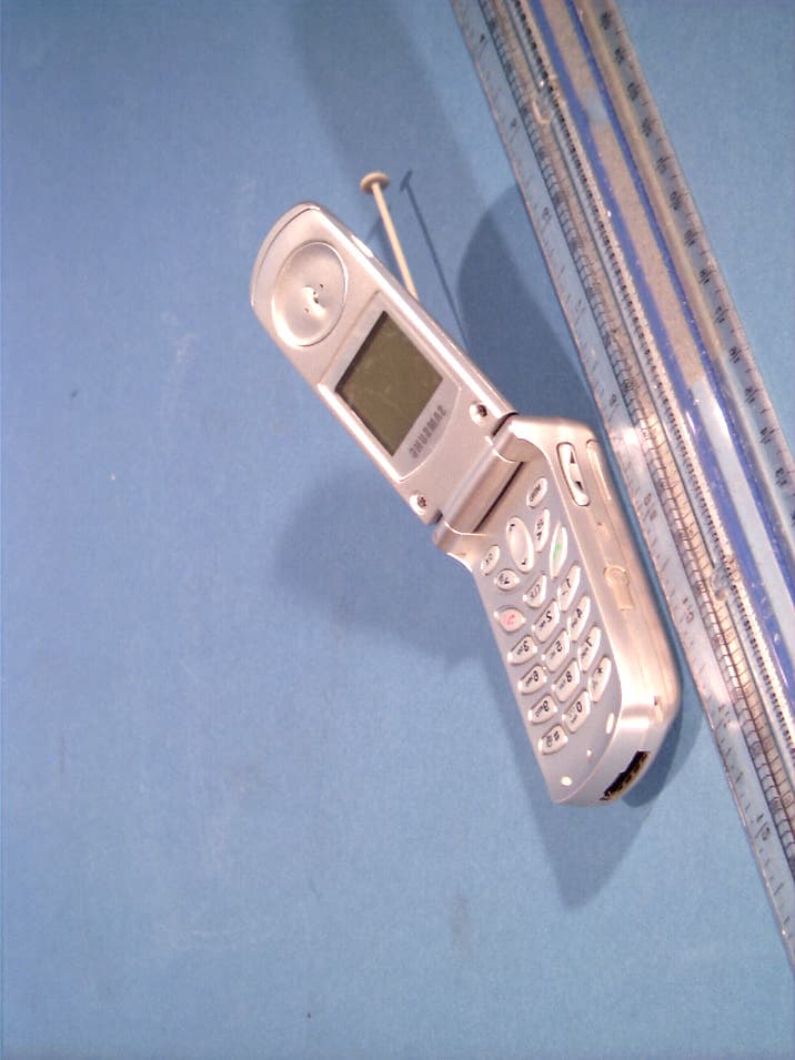 Dual-Mode Cellular Phone (AMPS/CDMA) - FCC ID A3LSCHA205 - Samsung Electronics Co Ltd (2)
