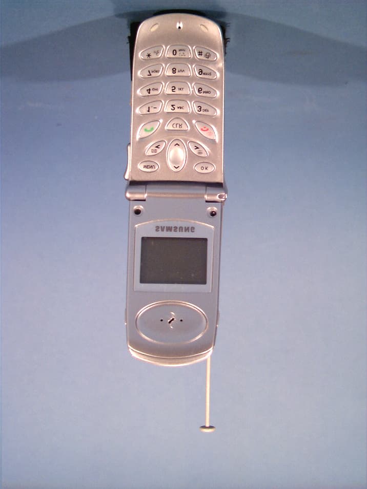 Dual-Mode Cellular Phone (AMPS/CDMA) - FCC ID A3LSCHA205 - Samsung Electronics Co Ltd (3)