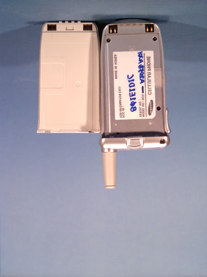 Dual-Mode Cellular Phone (AMPS/CDMA) - FCC ID A3LSCHA205 - Samsung Electronics Co Ltd (4)